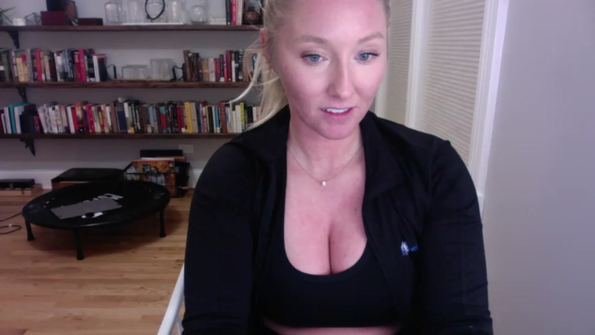 Gallery image thumbnail from BendyBlonde1's myfreecams stream on, 01/04/2023, 06:44 image 19 of 20