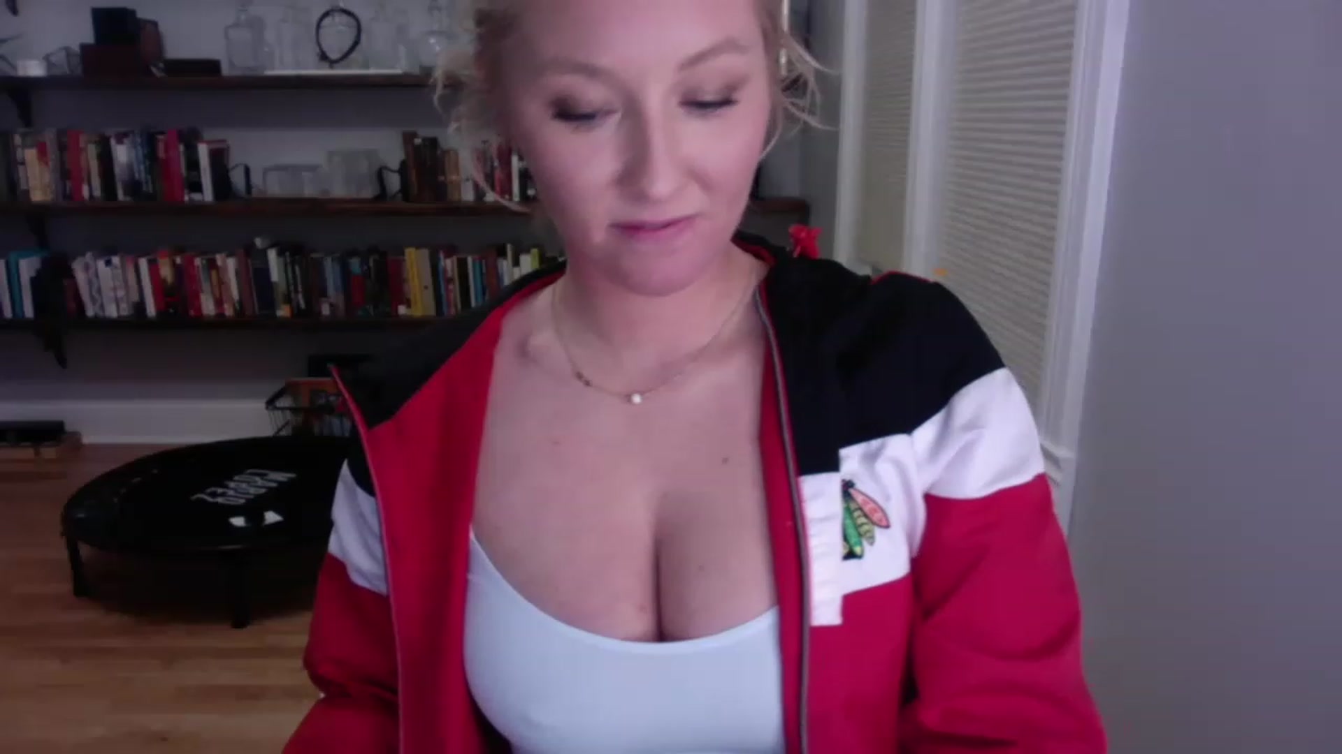 Gallery image thumbnail from BendyBlonde1's myfreecams stream on, 01/05/2023, 04:34 image 16 of 20
