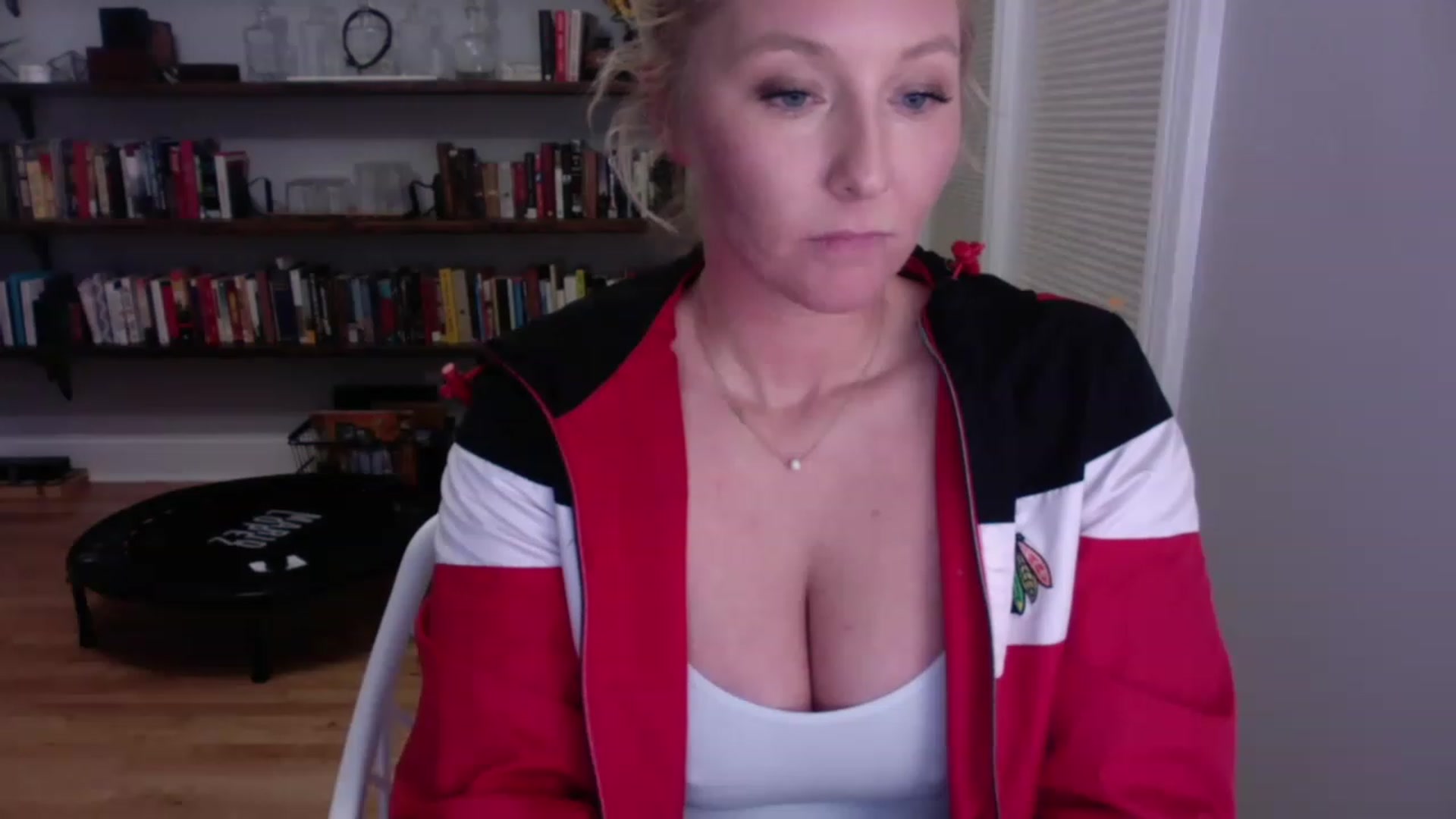 Gallery image thumbnail from BendyBlonde1's myfreecams stream on, 01/05/2023, 04:34 image 17 of 20