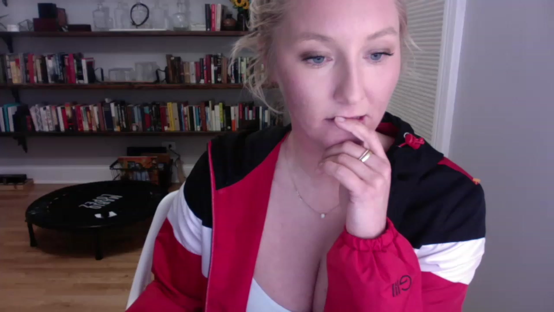 Gallery image thumbnail from BendyBlonde1's myfreecams stream on, 01/05/2023, 04:34 image 20 of 20