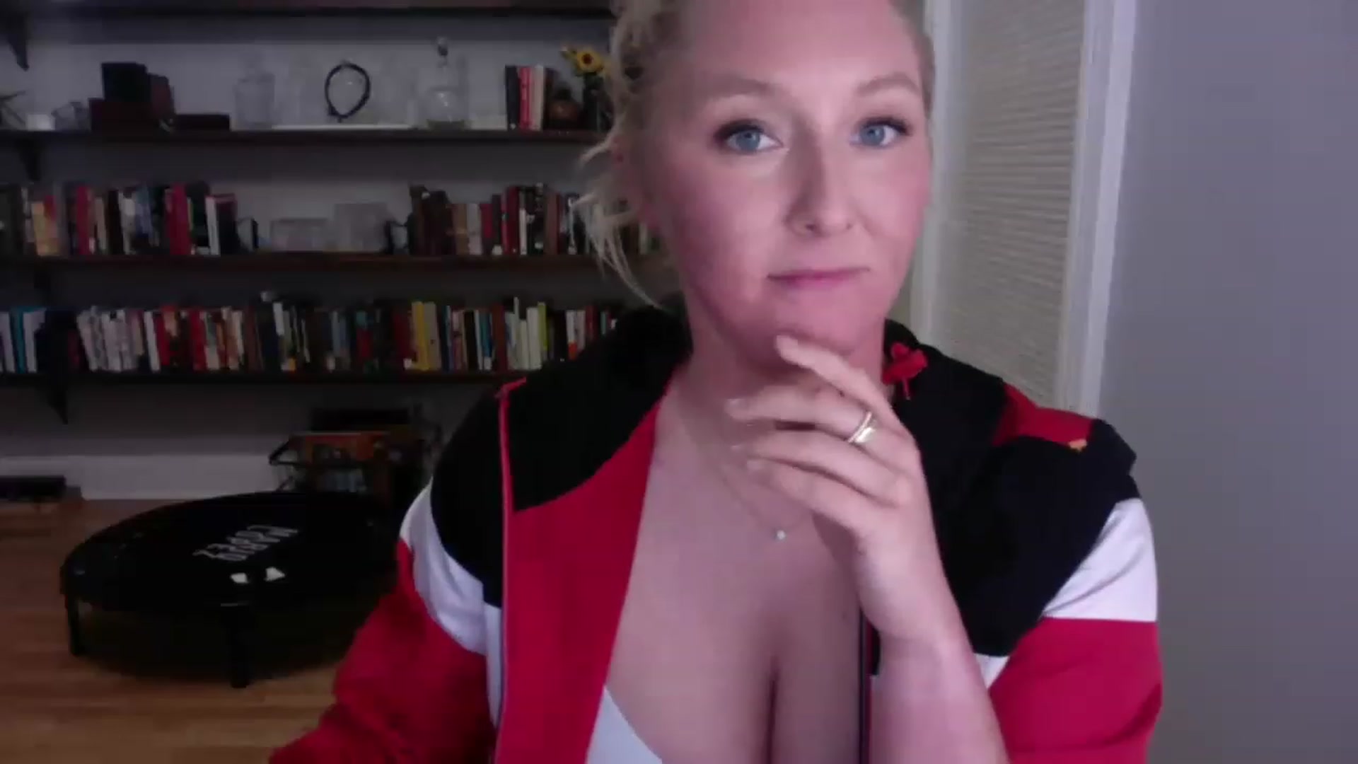 Gallery image thumbnail from BendyBlonde1's myfreecams stream on, 01/05/2023, 06:22 image 8 of 20