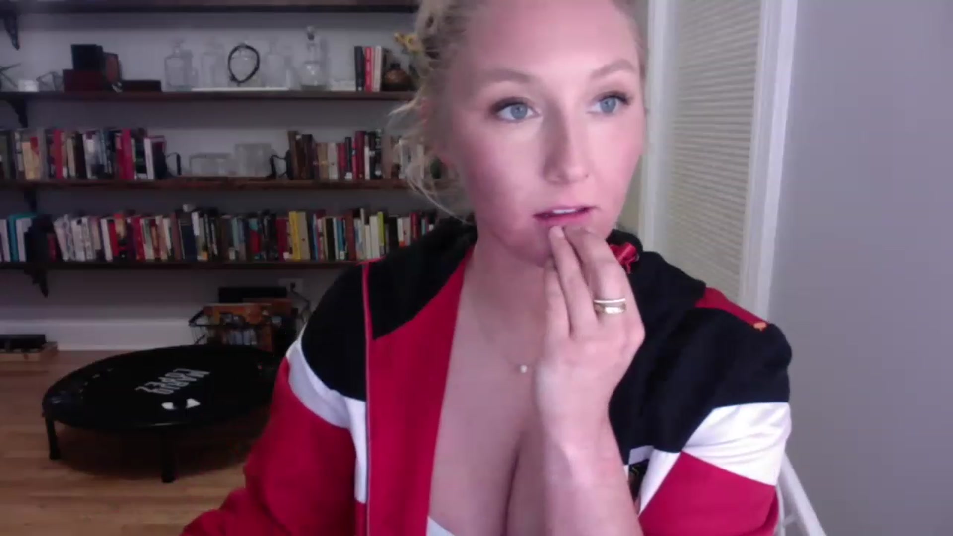 Gallery image thumbnail from BendyBlonde1's myfreecams stream on, 01/05/2023, 06:22 image 7 of 20