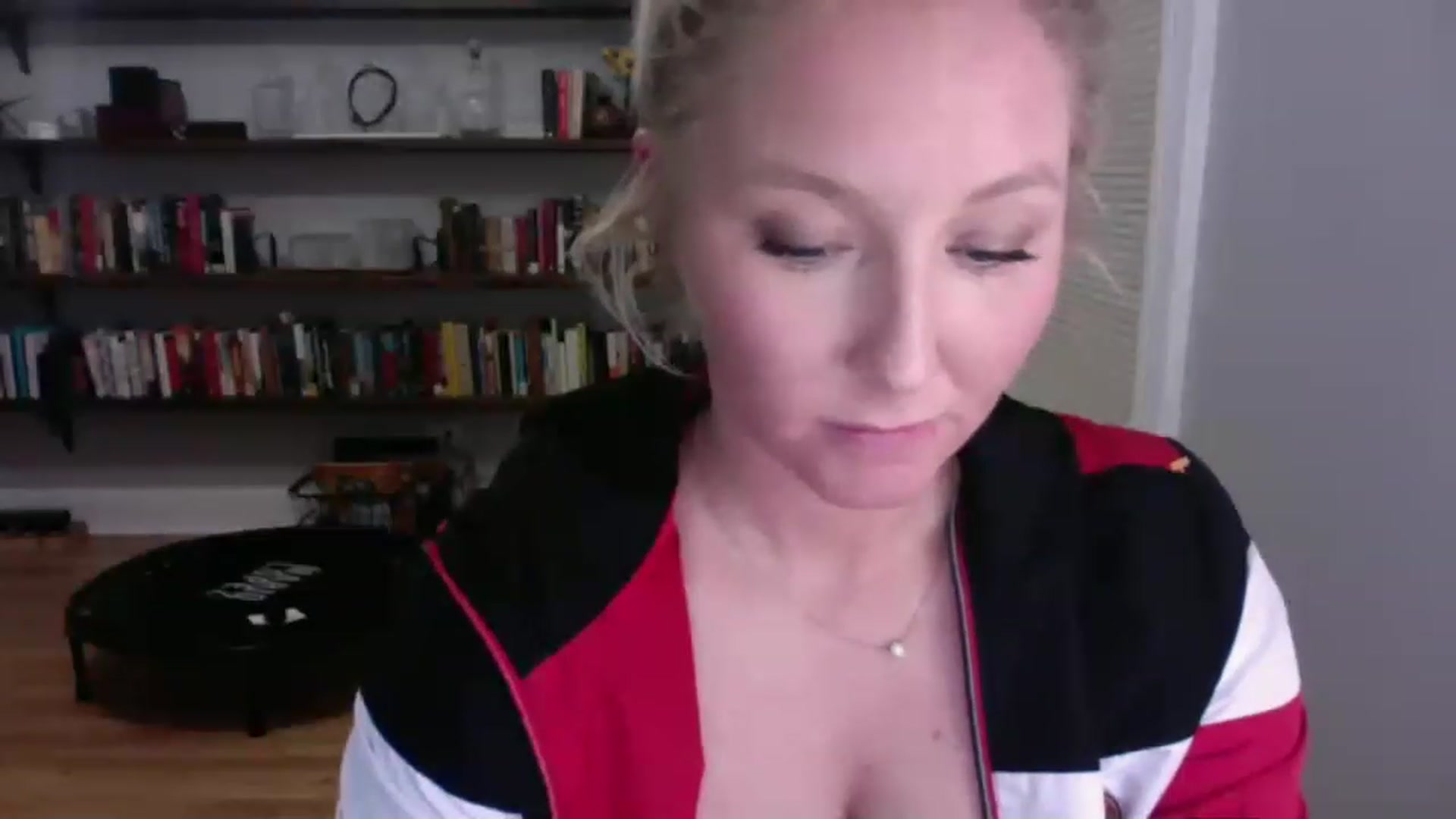 Gallery image thumbnail from BendyBlonde1's myfreecams stream on, 01/05/2023, 06:22 image 15 of 20