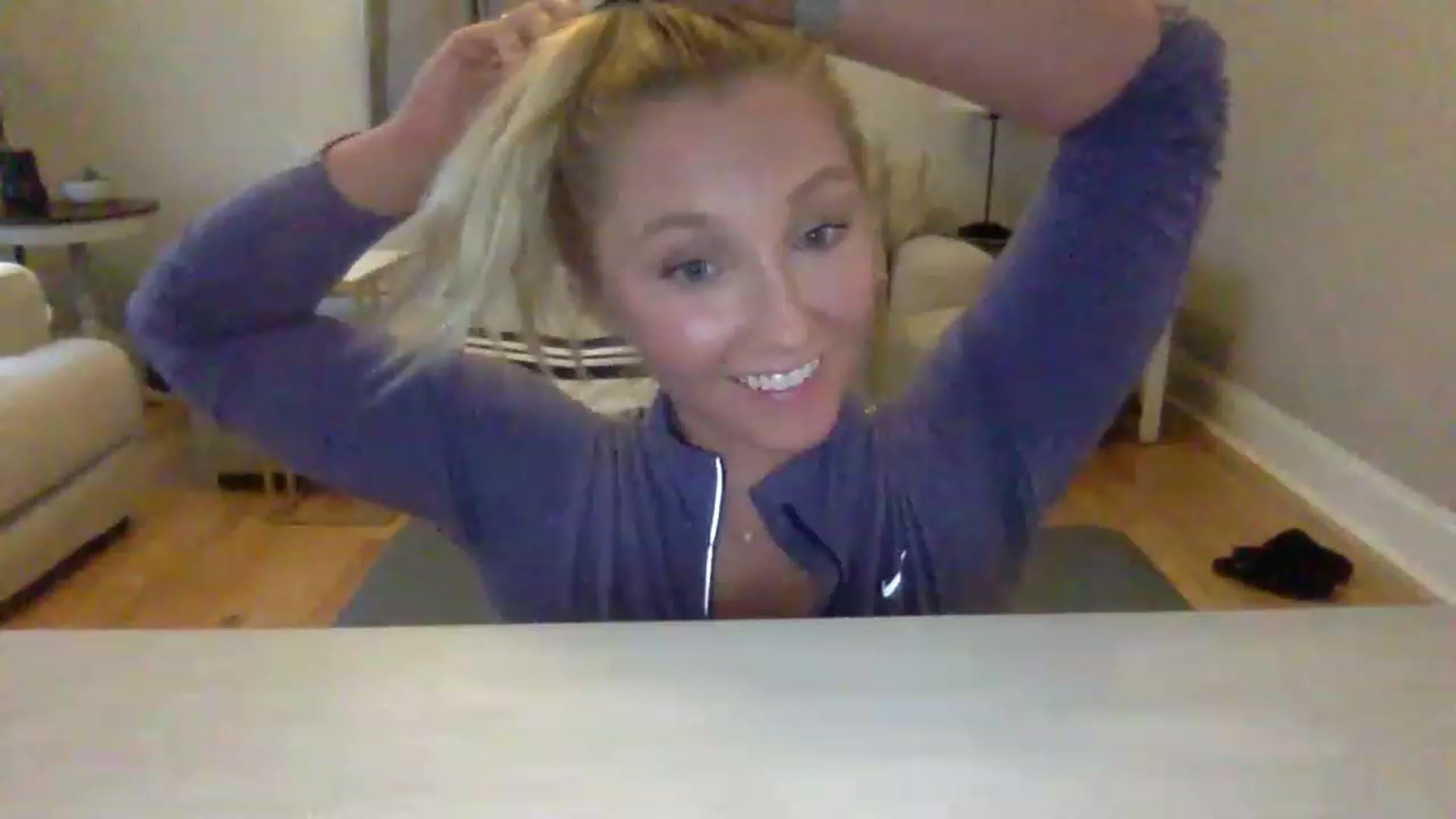 Gallery image thumbnail from BendyBlonde1's myfreecams stream on, 01/06/2023, 24:04 image 3 of 20