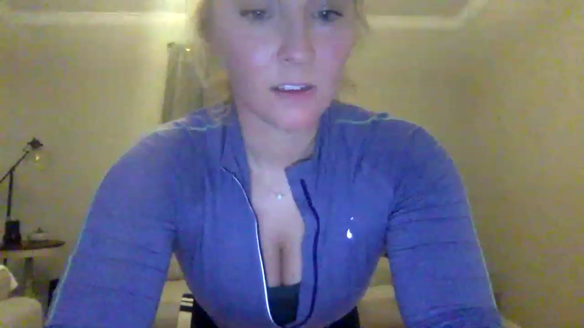 Gallery image thumbnail from BendyBlonde1's myfreecams stream on, 01/06/2023, 24:04 image 15 of 20