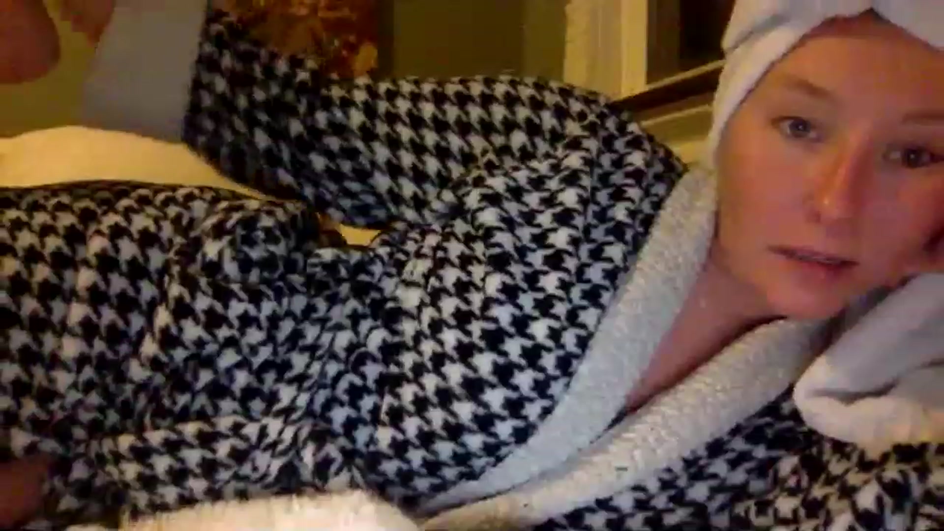 Gallery image thumbnail from BendyBlonde1's myfreecams stream on, 01/06/2023, 02:26 image 8 of 20