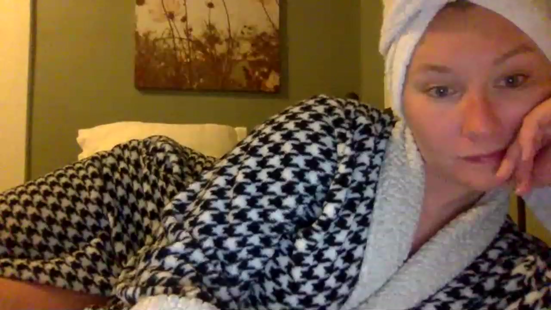 Gallery image thumbnail from BendyBlonde1's myfreecams stream on, 01/06/2023, 02:26 image 6 of 20