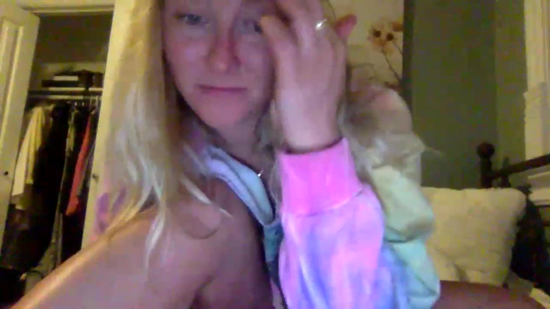 Gallery image thumbnail from BendyBlonde1's myfreecams stream on, 01/06/2023, 02:26 image 19 of 20