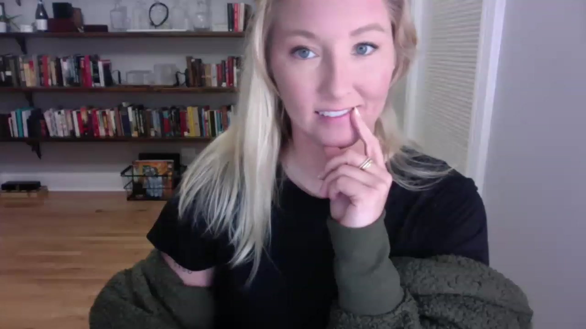 Gallery image thumbnail from BendyBlonde1's myfreecams stream on, 01/10/2023, 01:19 image 14 of 20
