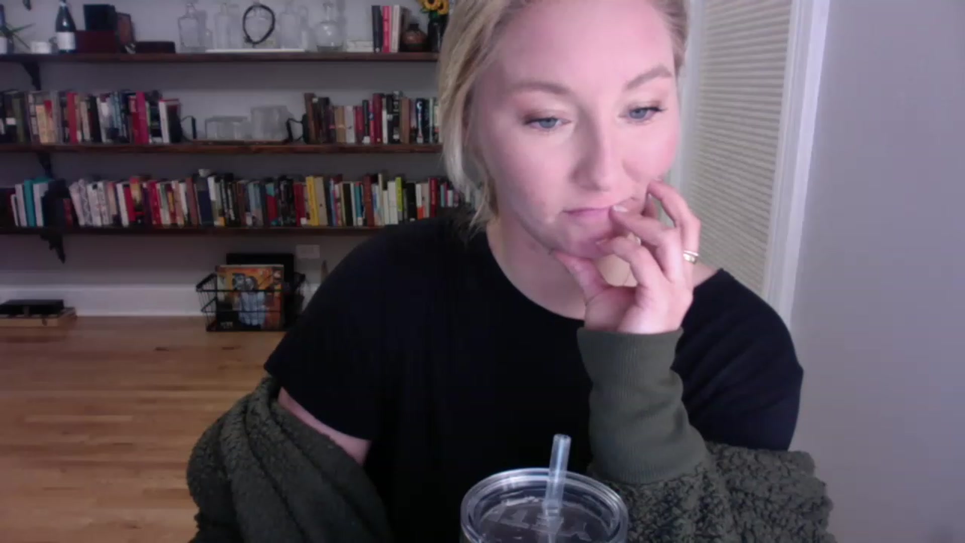 Gallery image thumbnail from BendyBlonde1's myfreecams stream on, 01/10/2023, 01:19 image 6 of 20