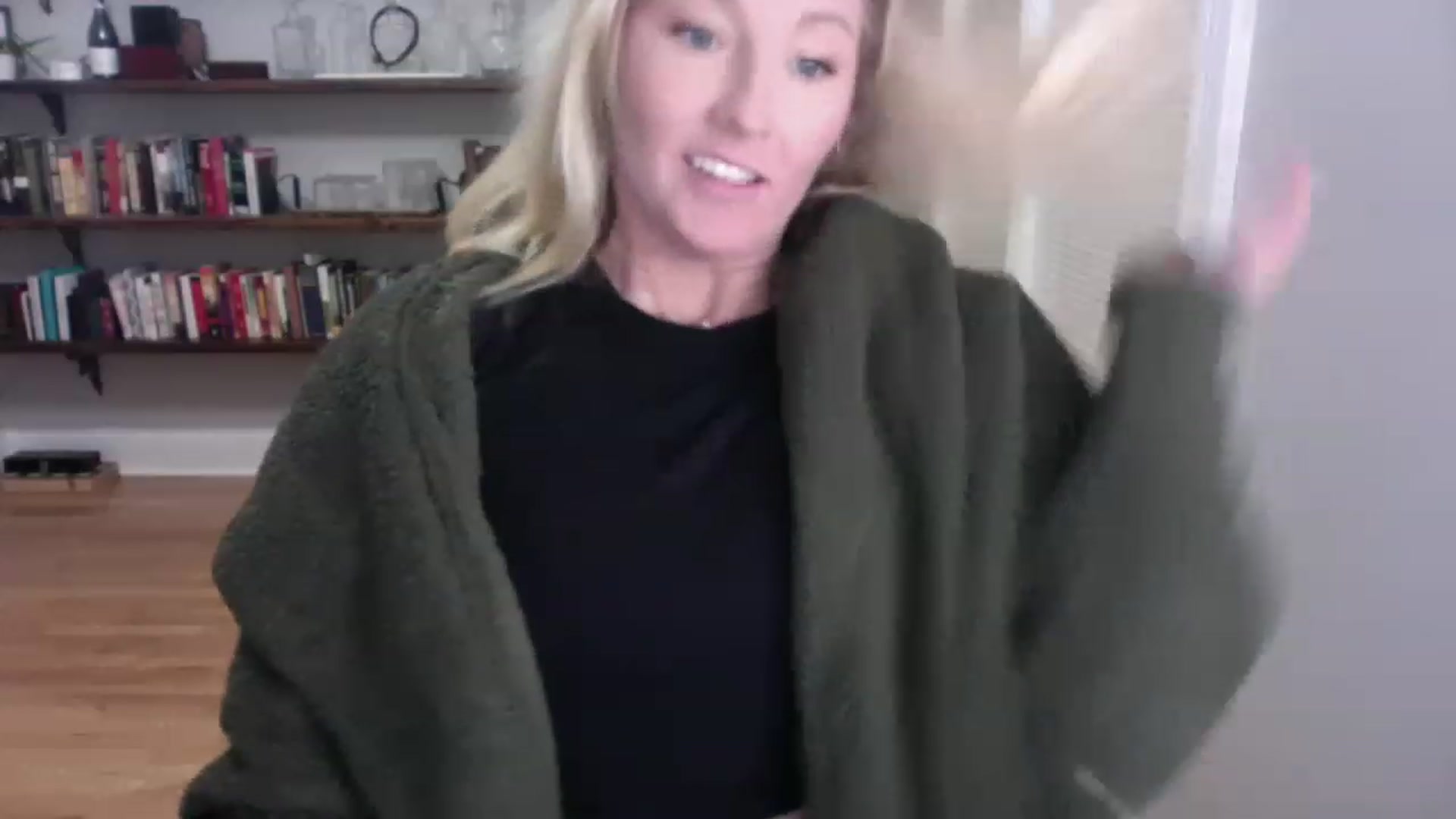 Gallery image thumbnail from BendyBlonde1's myfreecams stream on, 01/10/2023, 01:19 image 11 of 20