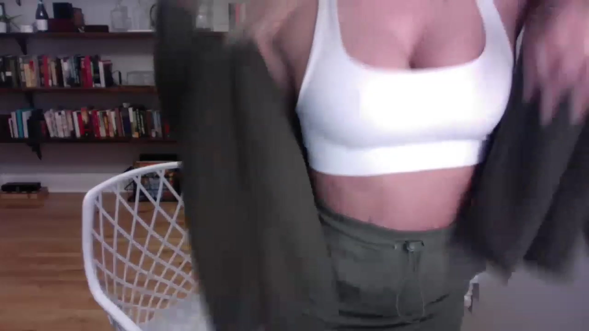 Gallery image thumbnail from BendyBlonde1's myfreecams stream on, 01/10/2023, 01:19 image 16 of 20