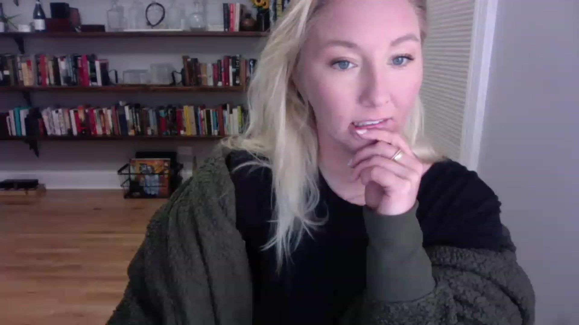 Gallery image thumbnail from BendyBlonde1's myfreecams stream on, 01/10/2023, 01:19 image 9 of 20