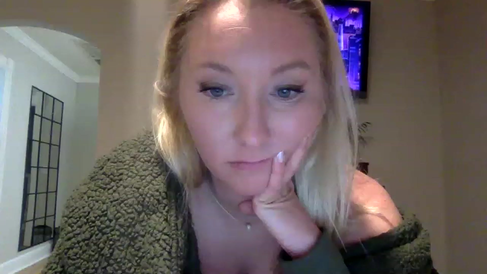 Gallery image thumbnail from BendyBlonde1's myfreecams stream on, 01/11/2023, 24:55 image 6 of 20
