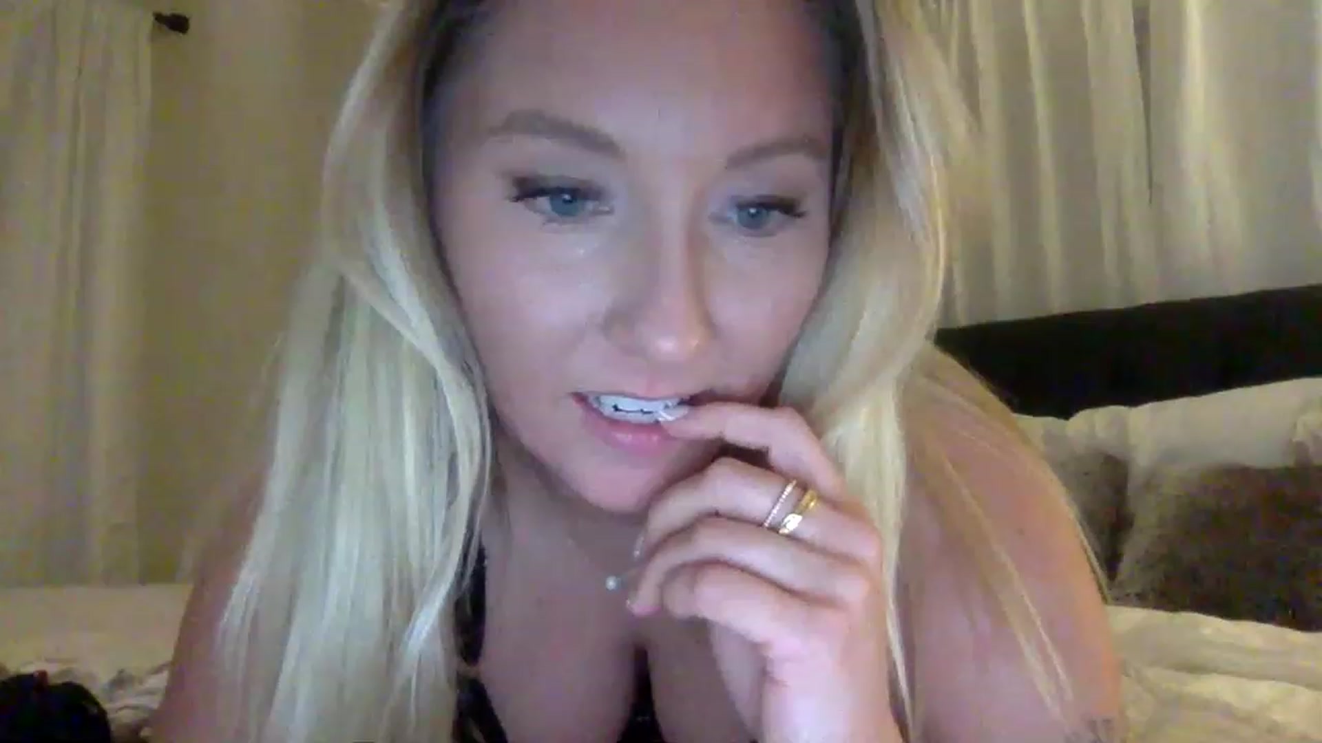 Gallery image thumbnail from BendyBlonde1's myfreecams stream on, 01/11/2023, 24:55 image 20 of 20