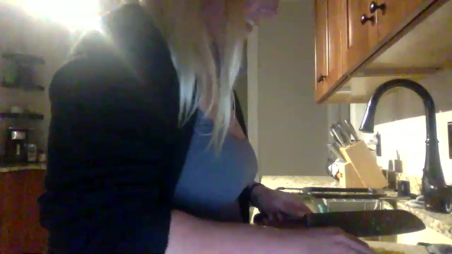 Gallery image thumbnail from BendyBlonde1's myfreecams stream on, 01/18/2023, 01:54 image 18 of 20