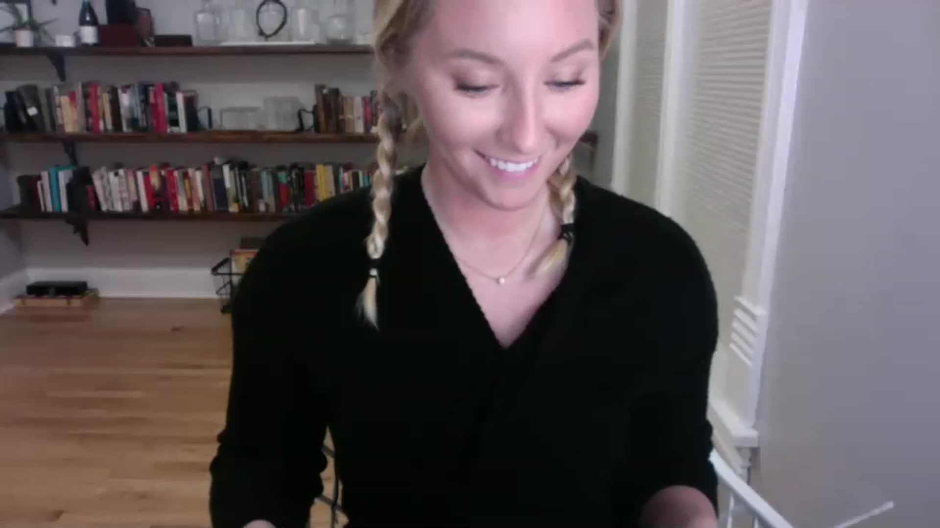 Gallery image thumbnail from BendyBlonde1's myfreecams stream on, 01/18/2023, 01:54 image 4 of 20