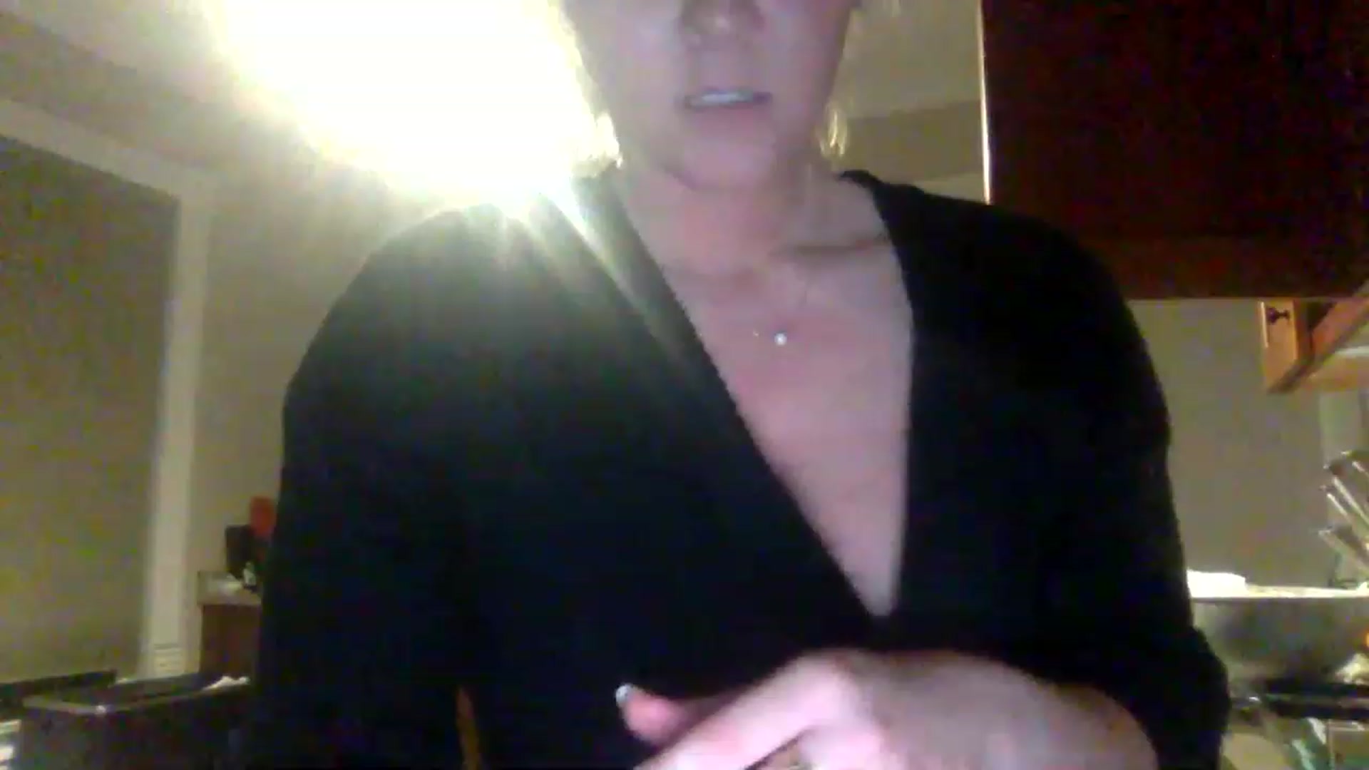 Gallery image thumbnail from BendyBlonde1's myfreecams stream on, 01/18/2023, 02:26 image 1 of 20