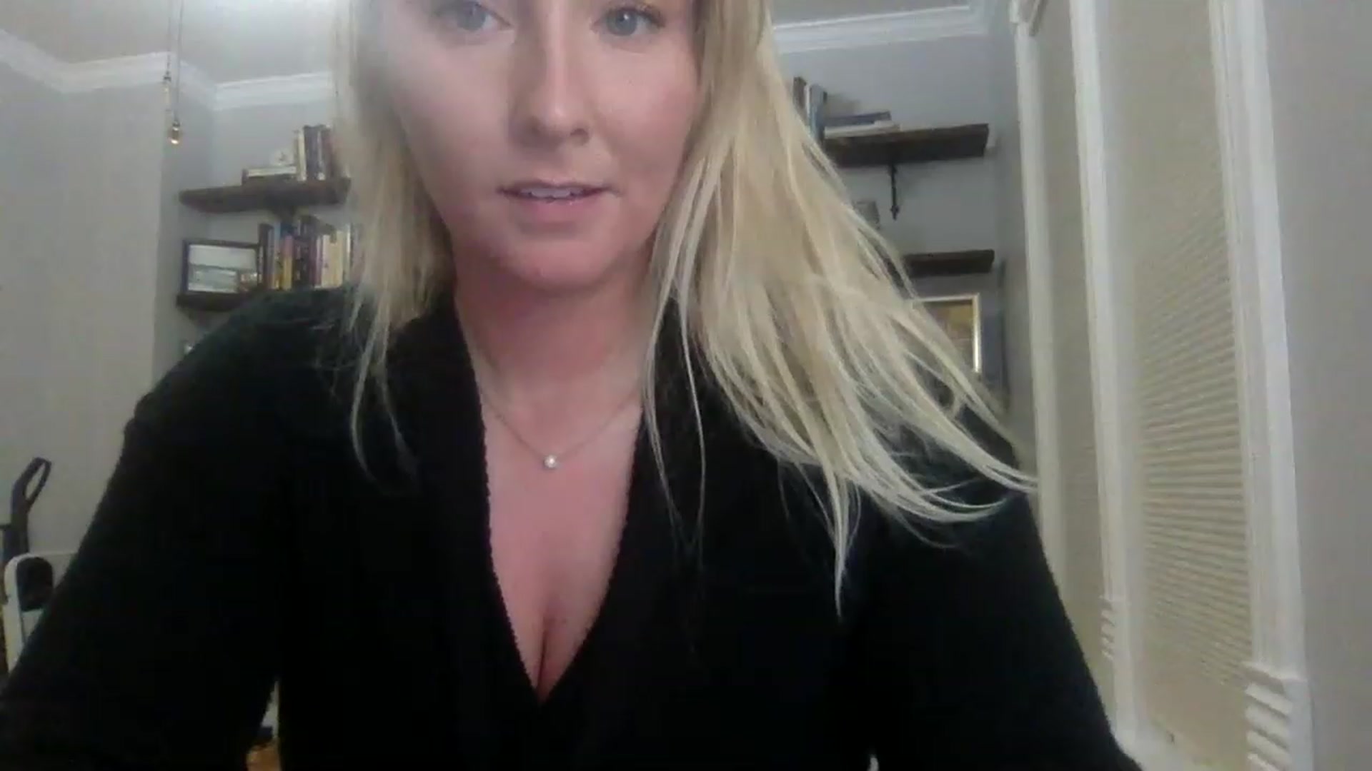 Gallery image thumbnail from BendyBlonde1's myfreecams stream on, 01/18/2023, 02:26 image 15 of 20