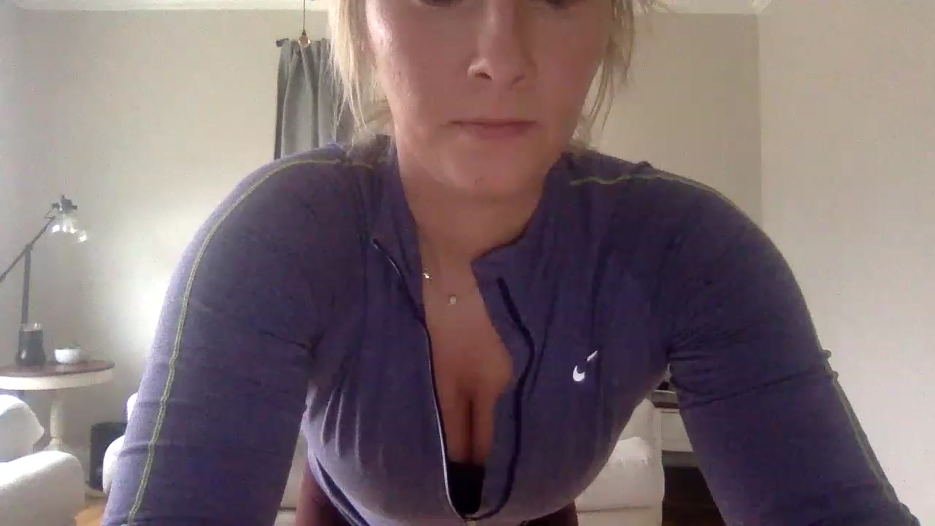Gallery image thumbnail from BendyBlonde1's myfreecams stream on, 01/18/2023, 19:36 image 15 of 20