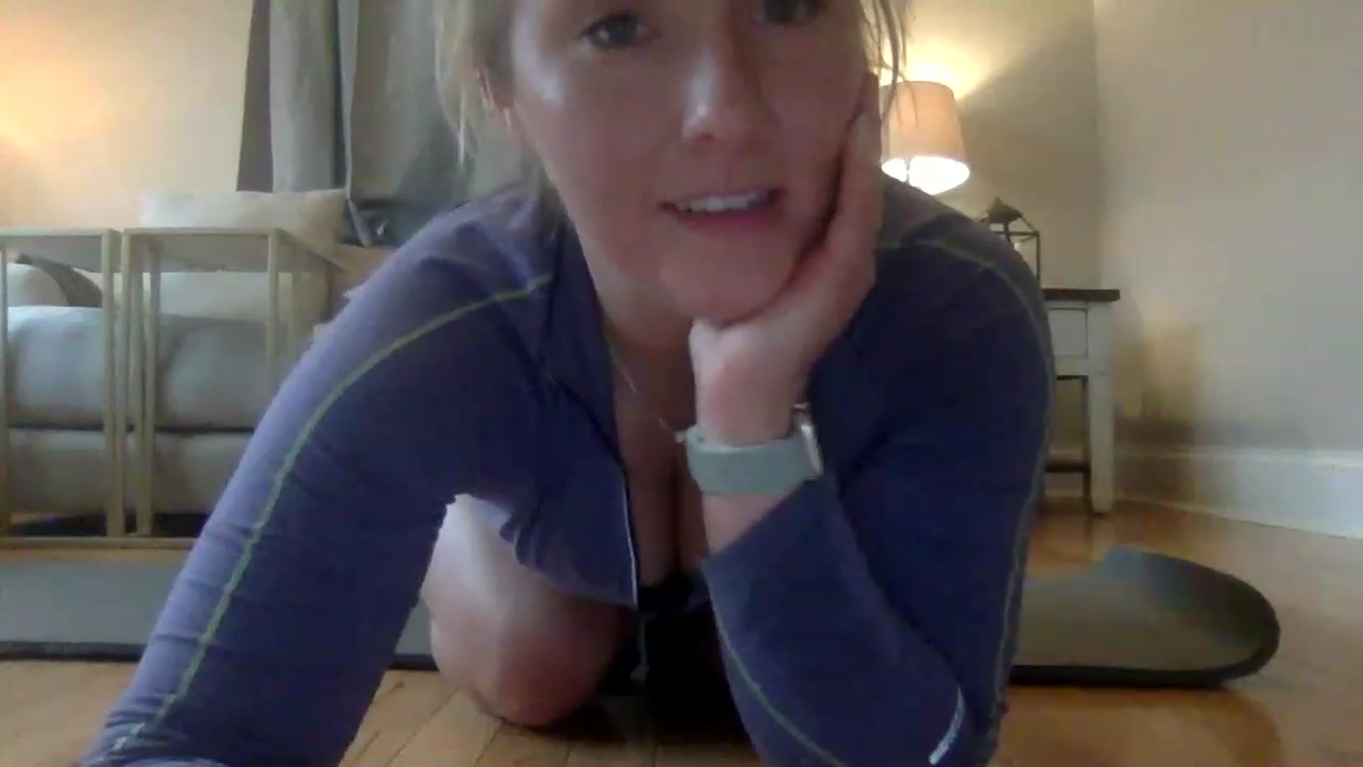 Gallery image thumbnail from BendyBlonde1's myfreecams stream on, 01/18/2023, 20:40 image 6 of 20
