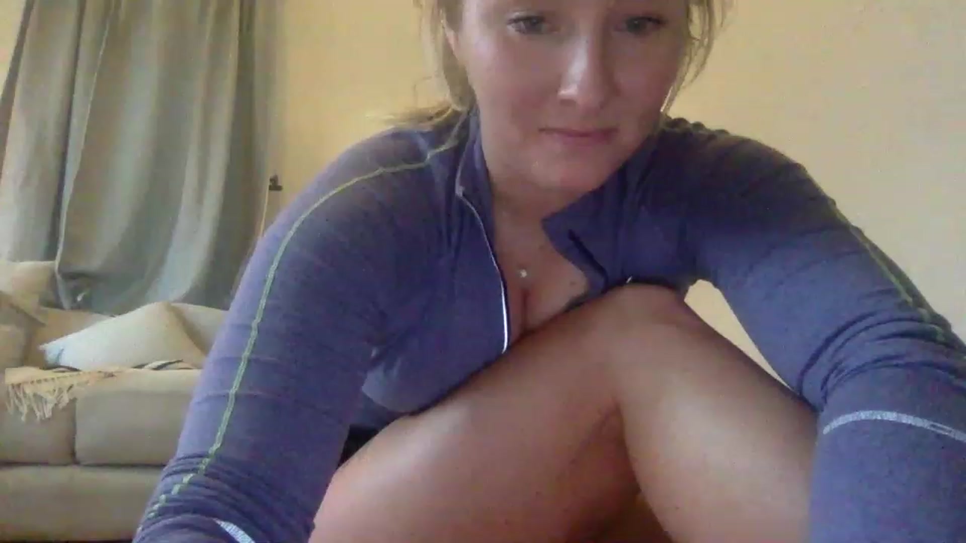 Gallery image thumbnail from BendyBlonde1's myfreecams stream on, 01/18/2023, 20:40 image 10 of 20