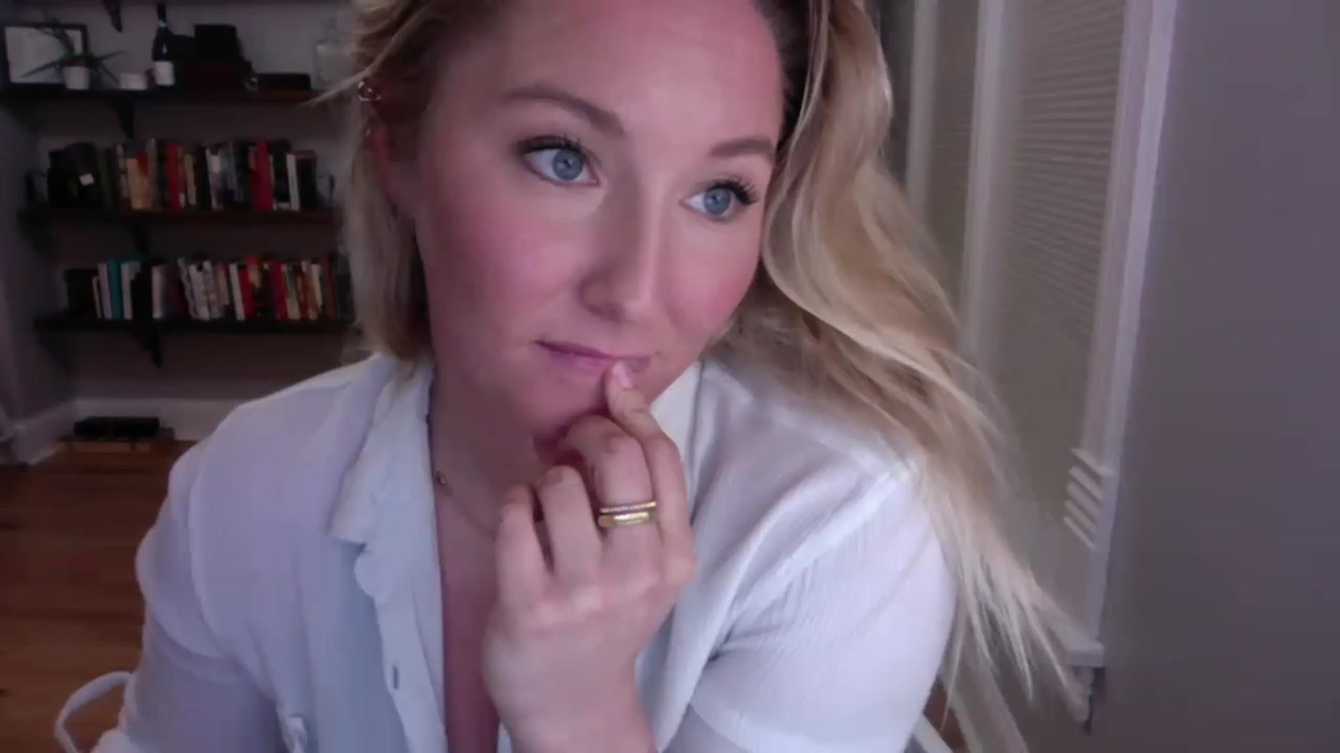 Gallery image thumbnail from BendyBlonde1's myfreecams stream on, 01/20/2023, 02:23 image 3 of 20