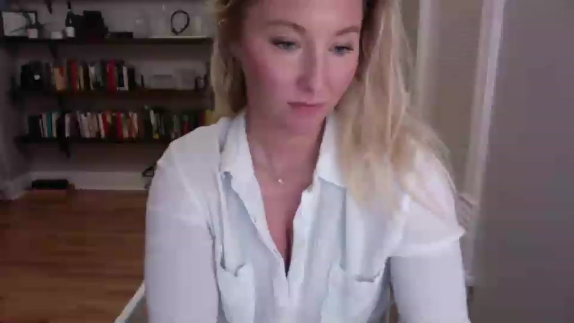 Gallery image thumbnail from BendyBlonde1's myfreecams stream on, 01/20/2023, 02:23 image 5 of 20