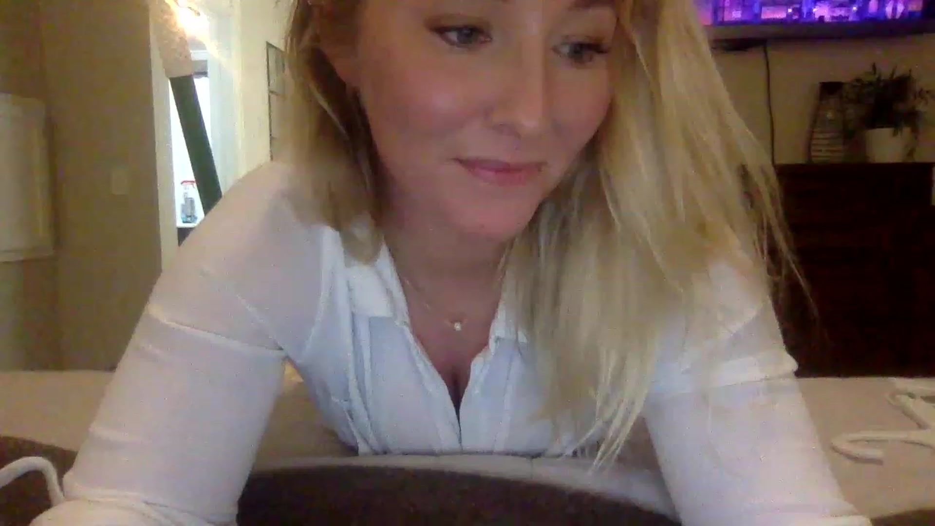 Gallery image thumbnail from BendyBlonde1's myfreecams stream on, 01/20/2023, 02:23 image 1 of 20