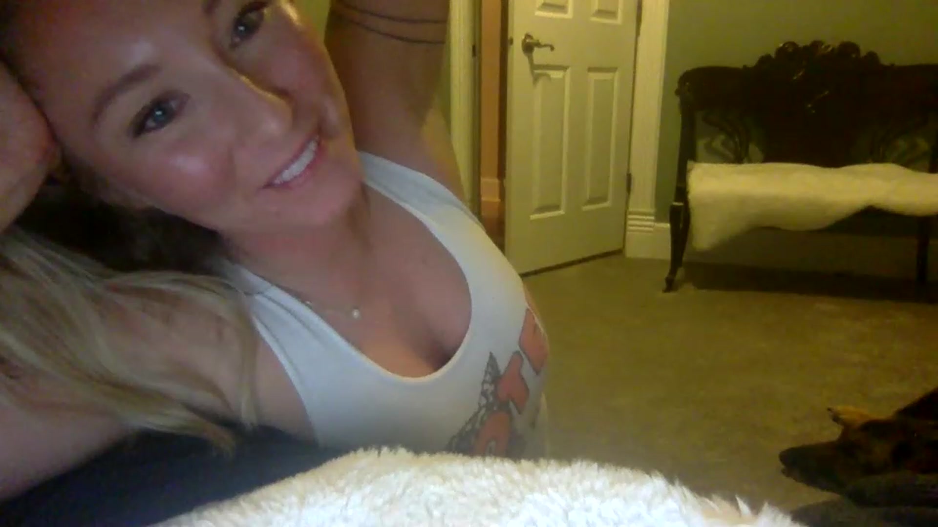 Gallery image thumbnail from BendyBlonde1's myfreecams stream on, 01/20/2023, 02:23 image 16 of 20