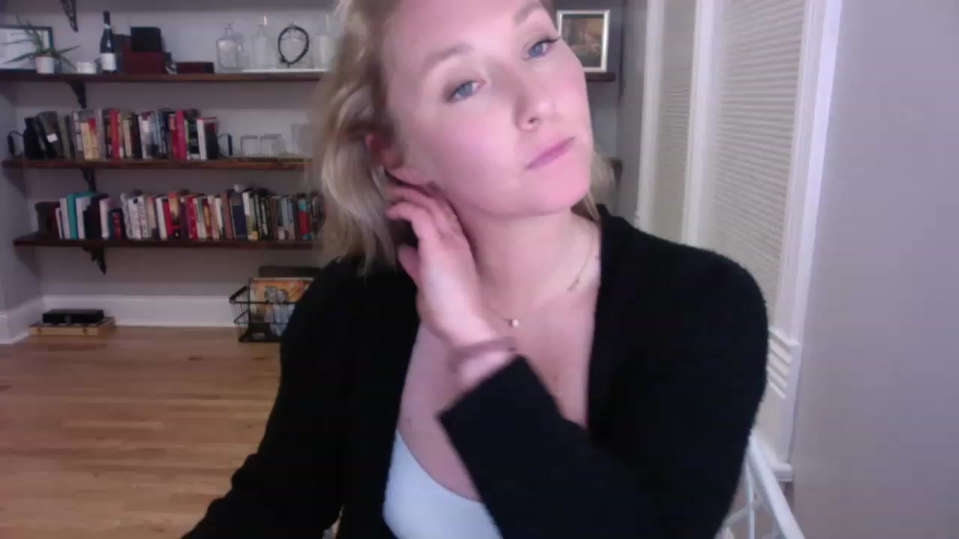 Gallery image thumbnail from BendyBlonde1's myfreecams stream on, 02/03/2023, 08:18 image 18 of 20