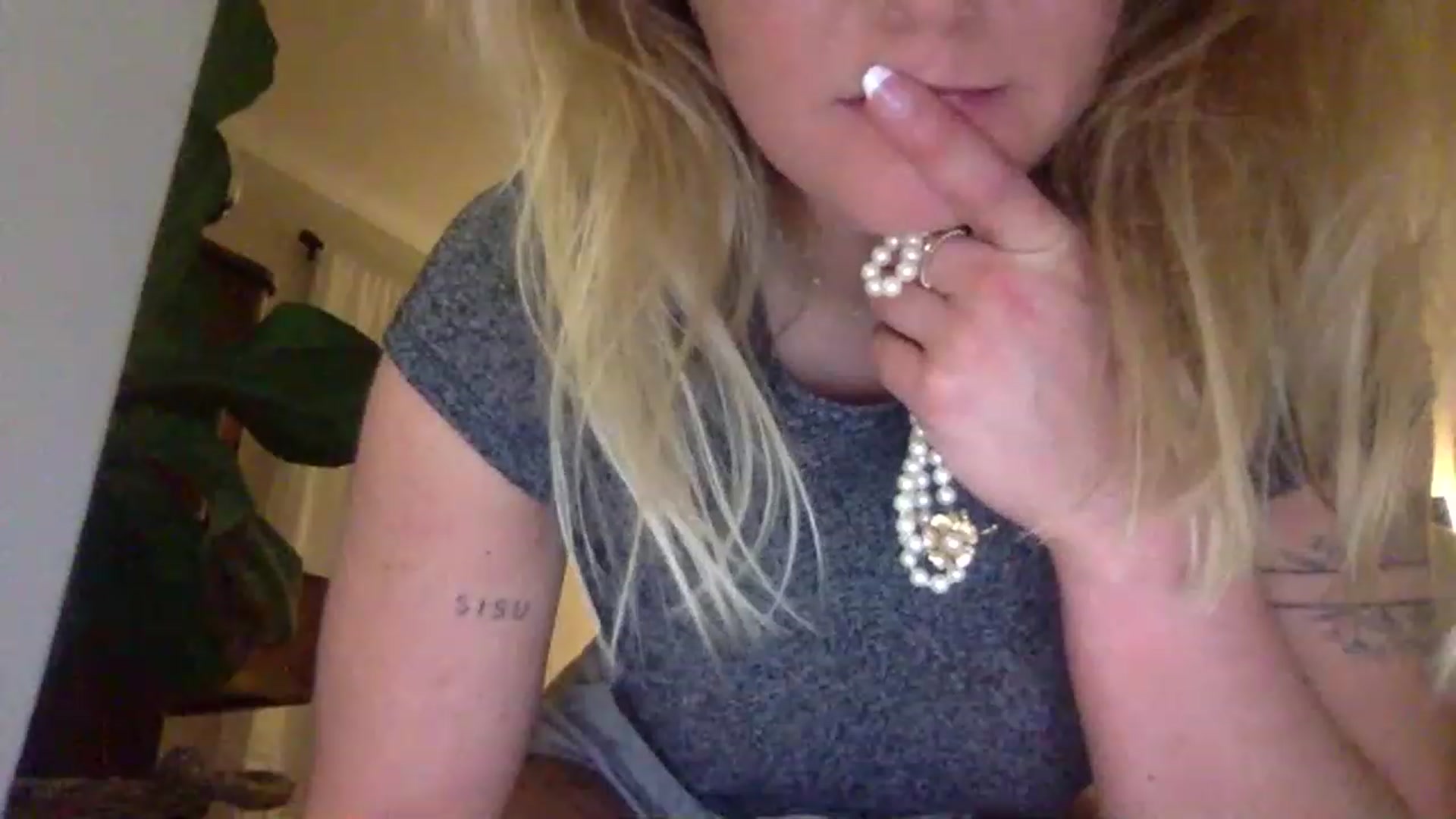 Gallery image thumbnail from BendyBlonde1's myfreecams stream on, 02/04/2023, 06:20 image 6 of 20