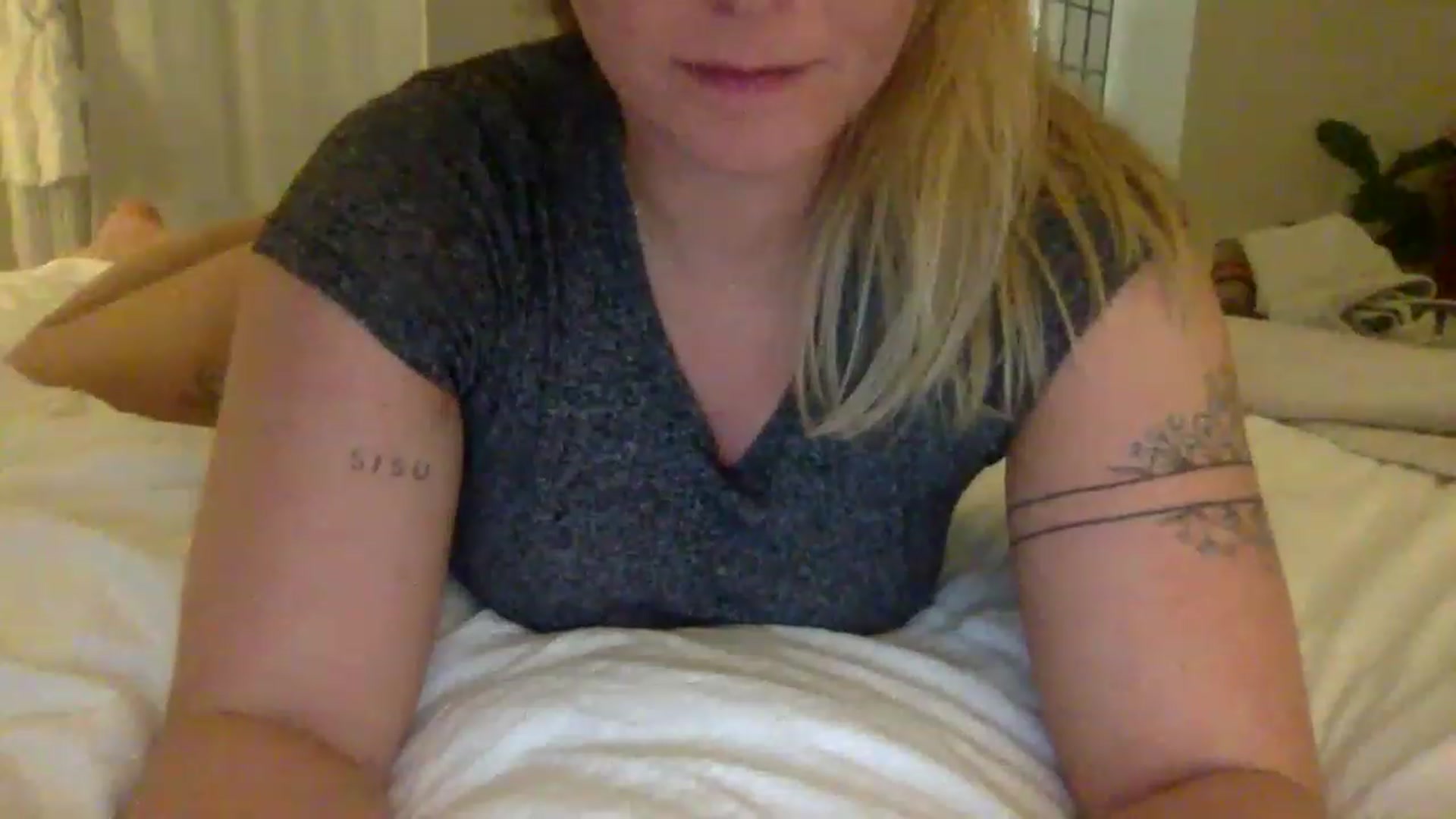 Gallery image thumbnail from BendyBlonde1's myfreecams stream on, 02/04/2023, 07:24 image 19 of 20