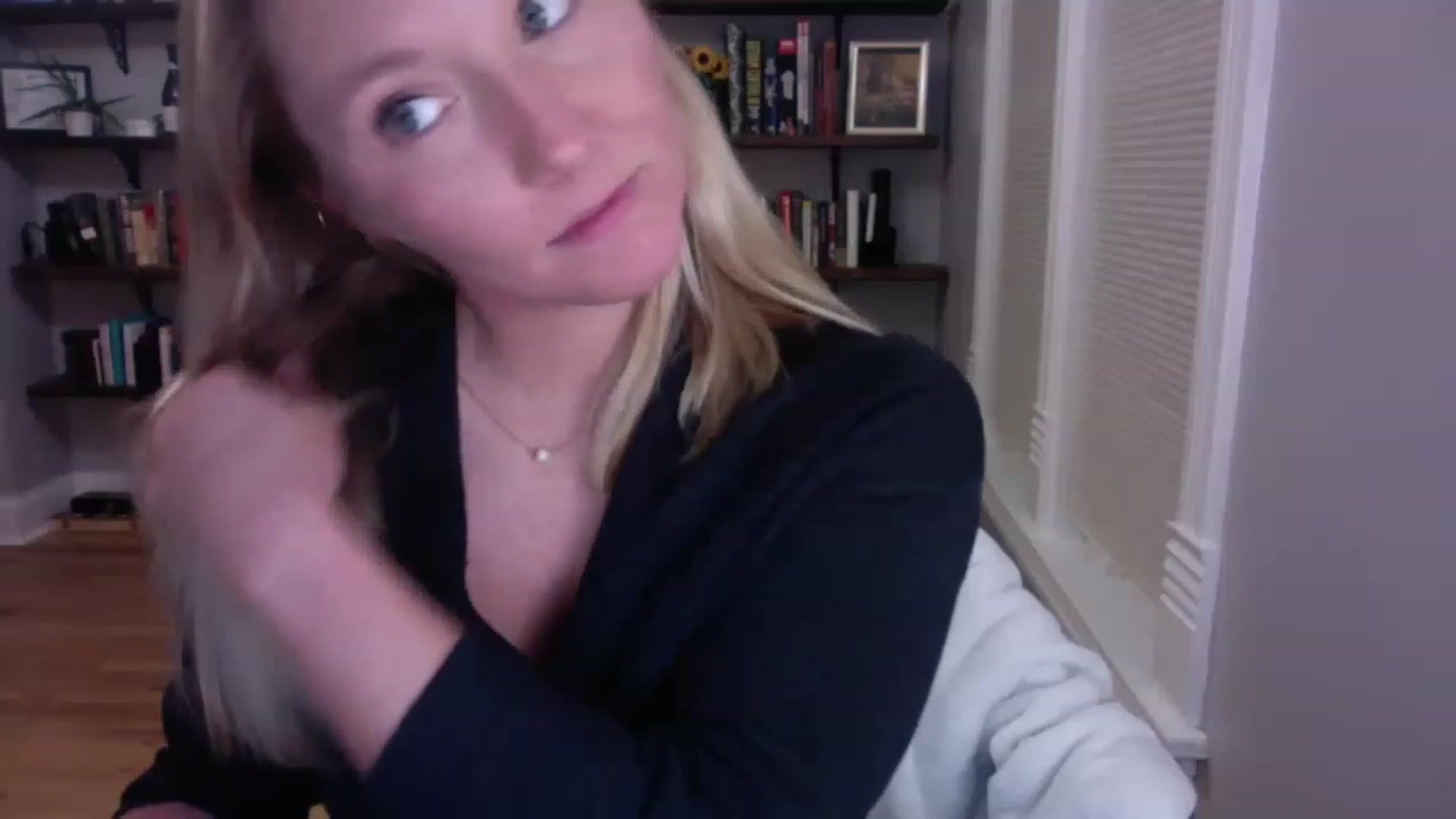 Gallery image thumbnail from BendyBlonde1's myfreecams stream on, 02/07/2023, 07:27 image 6 of 20