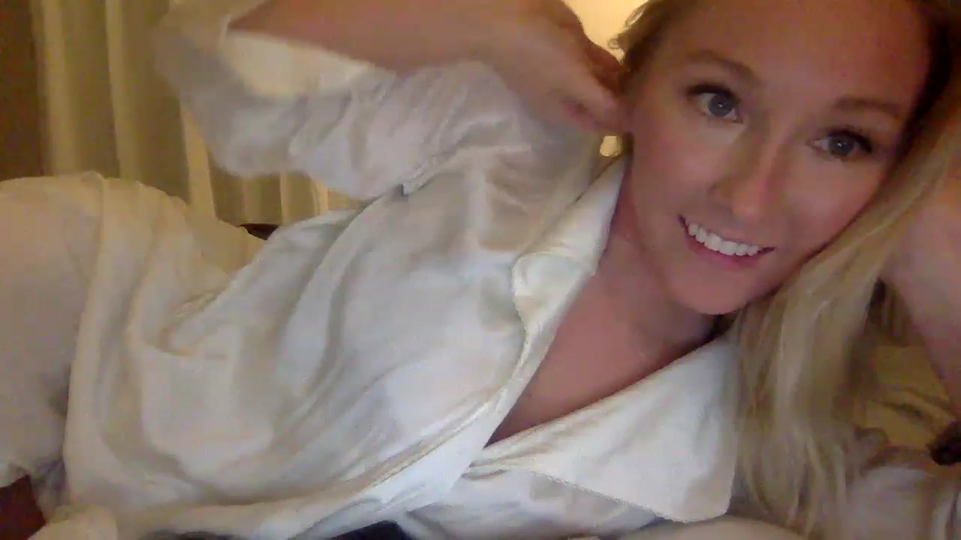 Gallery image thumbnail from BendyBlonde1's myfreecams stream on, 02/10/2023, 03:32 image 20 of 20