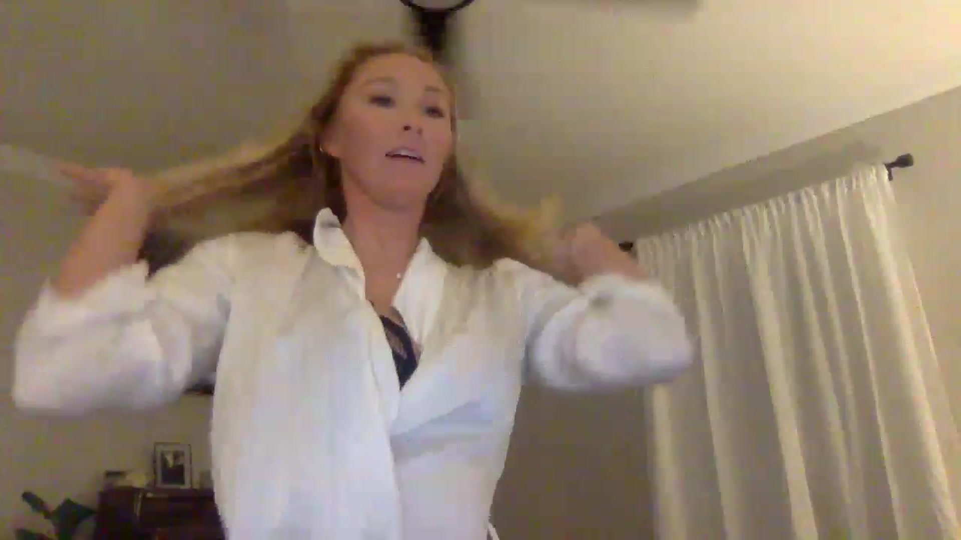 Gallery image thumbnail from BendyBlonde1's myfreecams stream on, 02/10/2023, 03:32 image 19 of 20