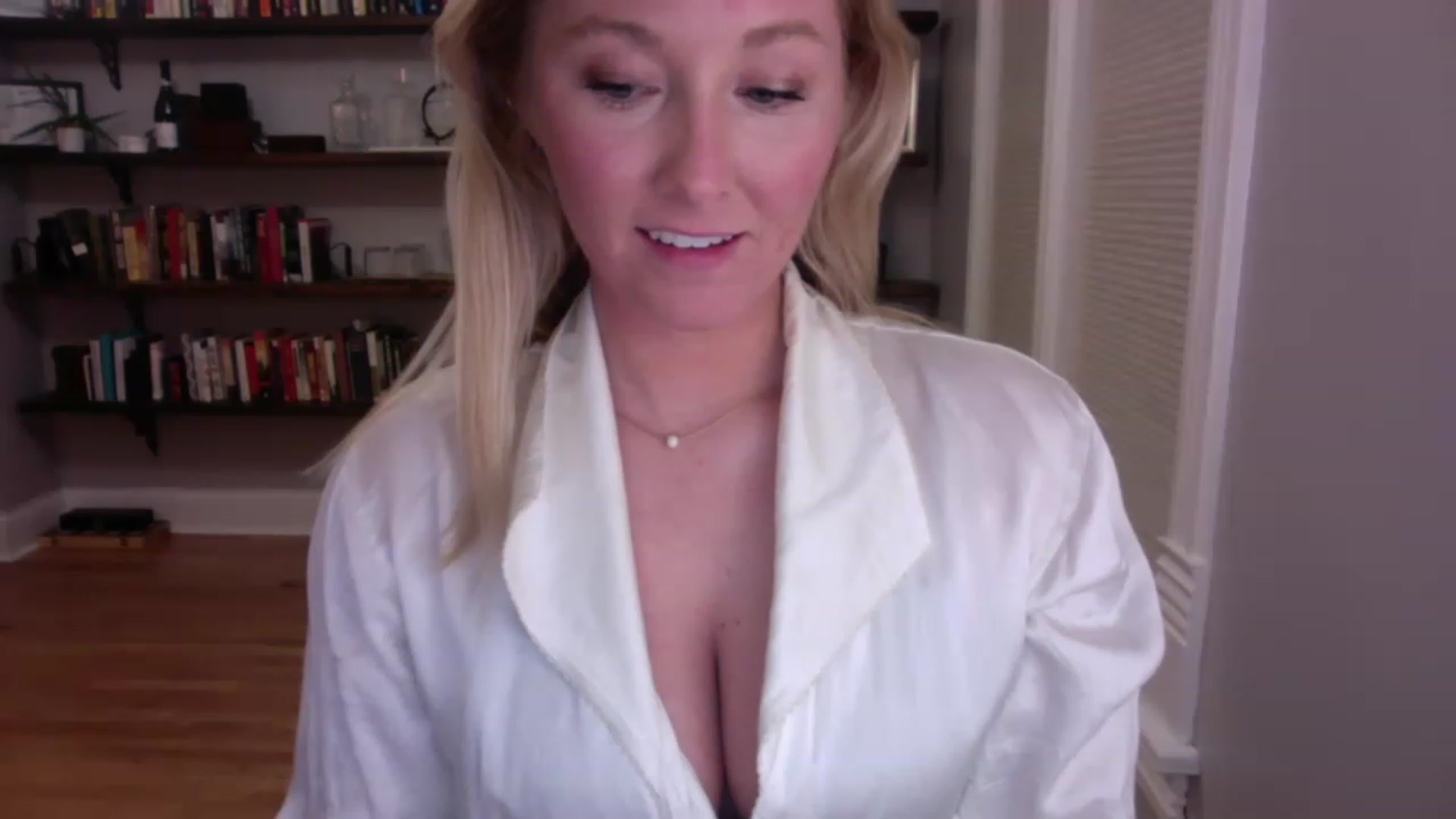 Gallery image thumbnail from BendyBlonde1's myfreecams stream on, 02/10/2023, 04:49 image 8 of 20