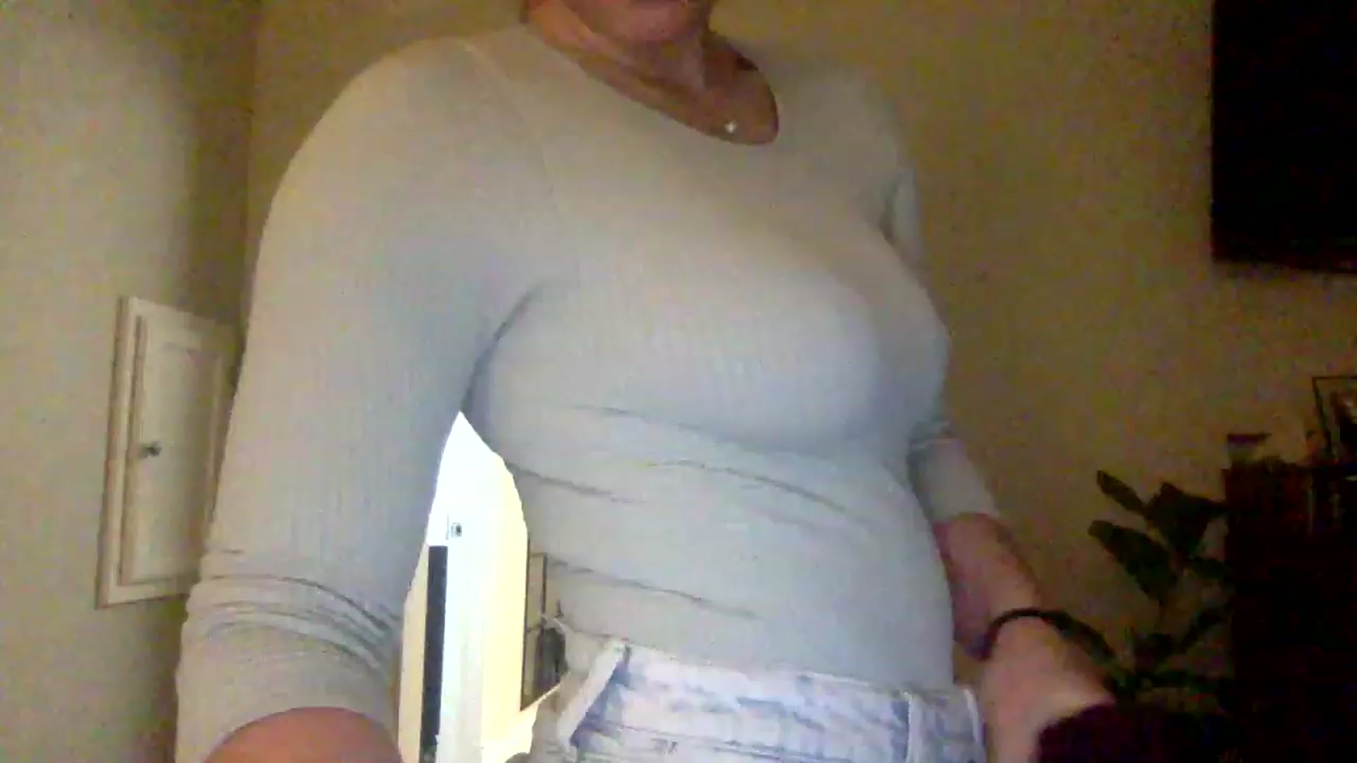 Gallery image thumbnail from BendyBlonde1's myfreecams stream on, 02/16/2023, 06:32 image 14 of 20