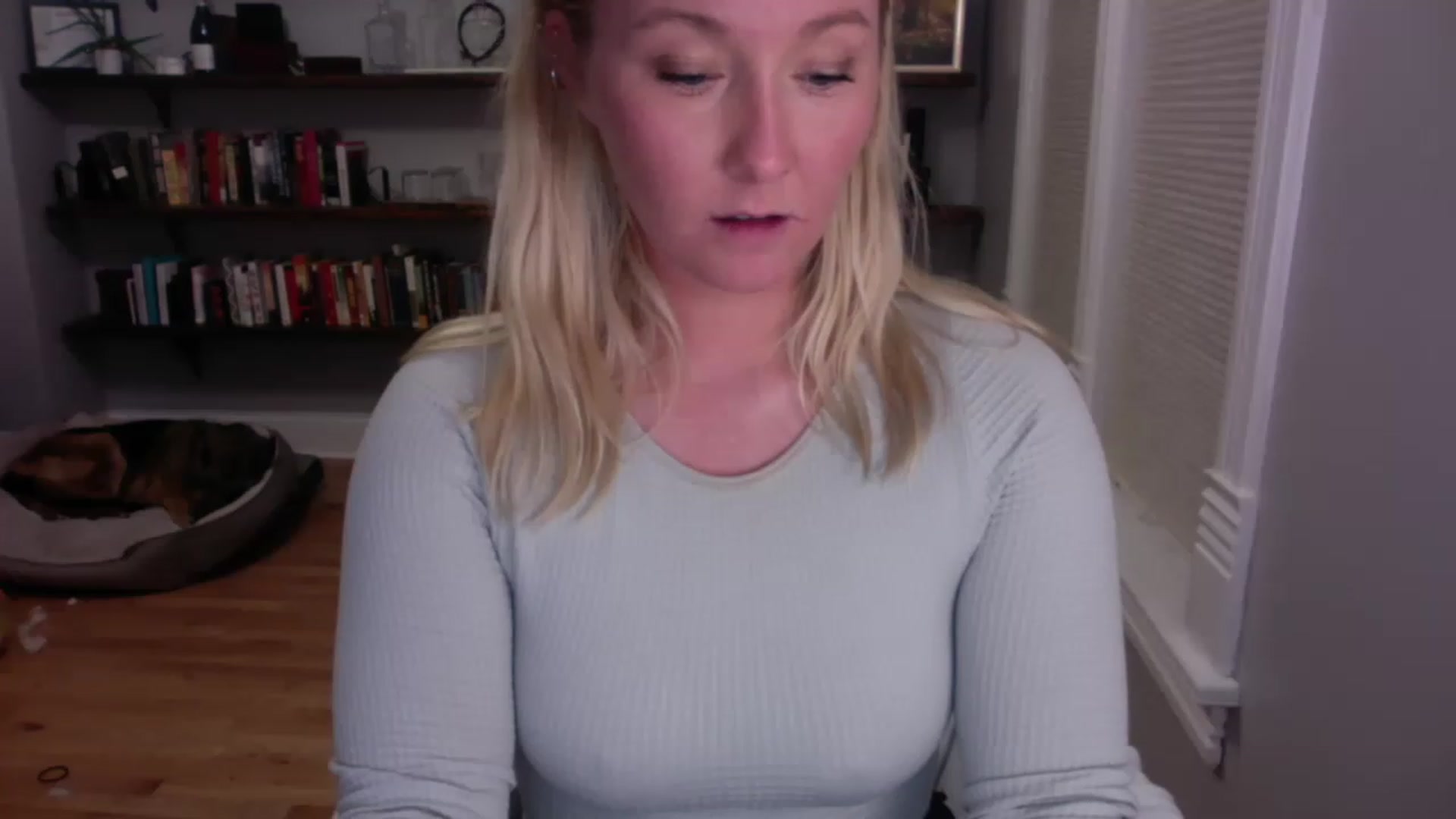 Gallery image thumbnail from BendyBlonde1's myfreecams stream on, 03/02/2023, 02:43 image 12 of 20