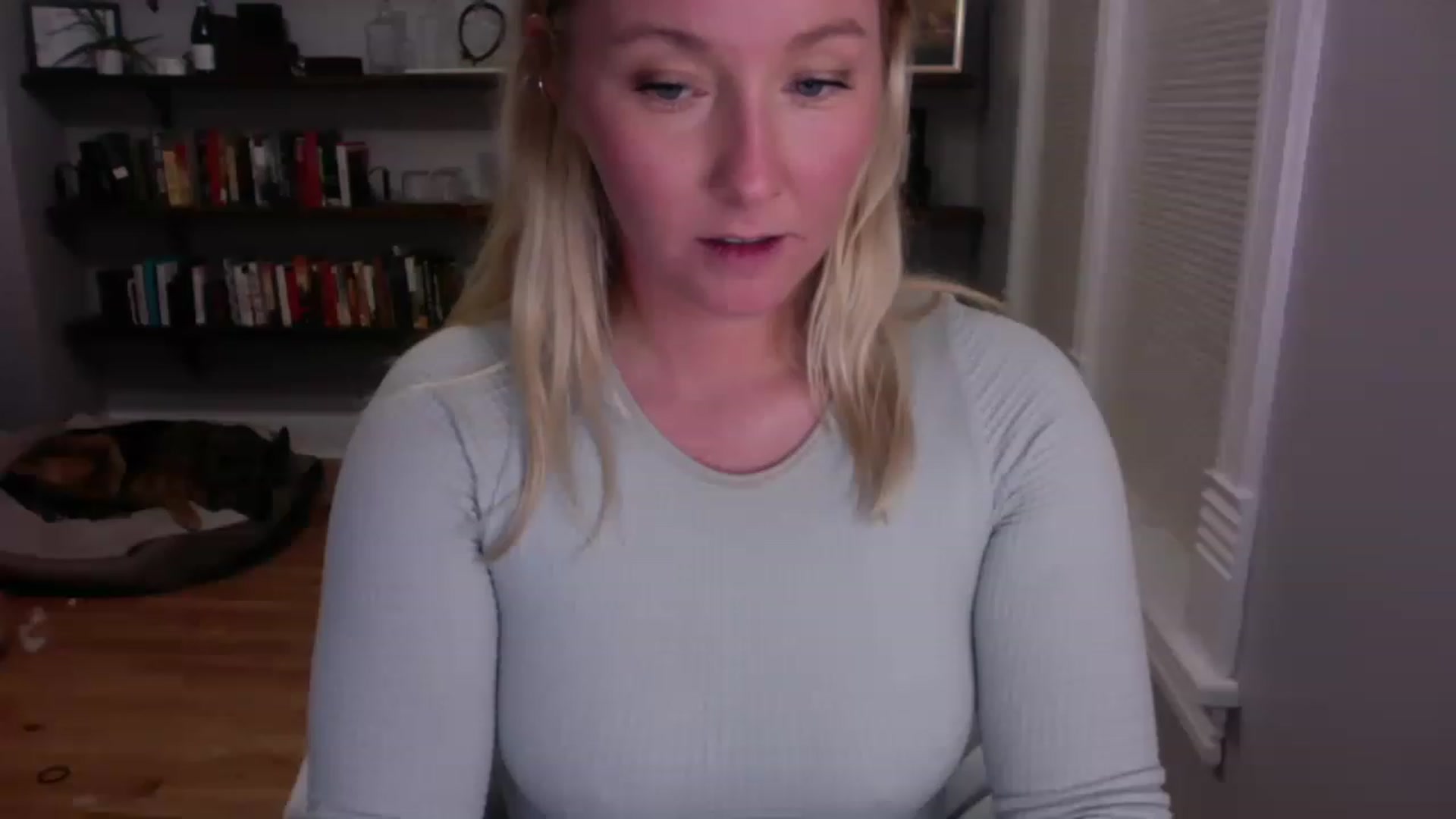 Gallery image thumbnail from BendyBlonde1's myfreecams stream on, 03/02/2023, 02:43 image 15 of 20