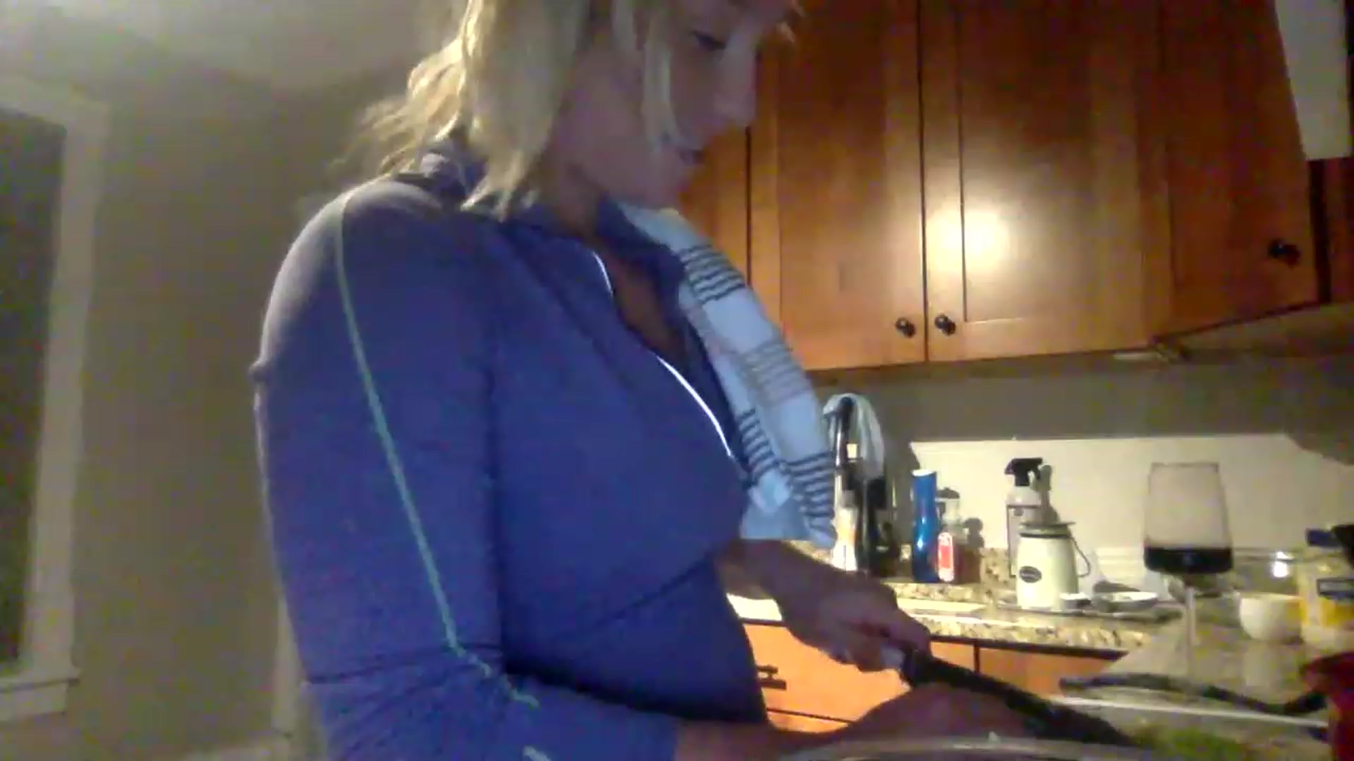 Gallery image thumbnail from BendyBlonde1's myfreecams stream on, 03/03/2023, 01:18 image 11 of 20
