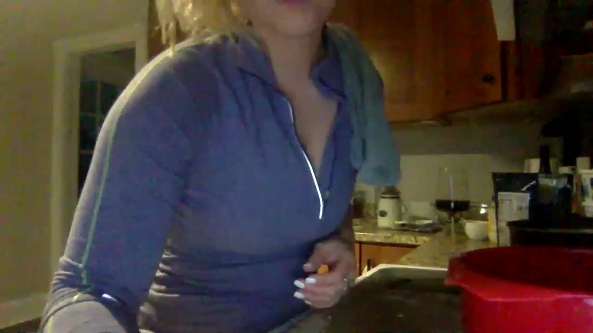 Gallery image thumbnail from BendyBlonde1's myfreecams stream on, 03/03/2023, 01:18 image 9 of 20