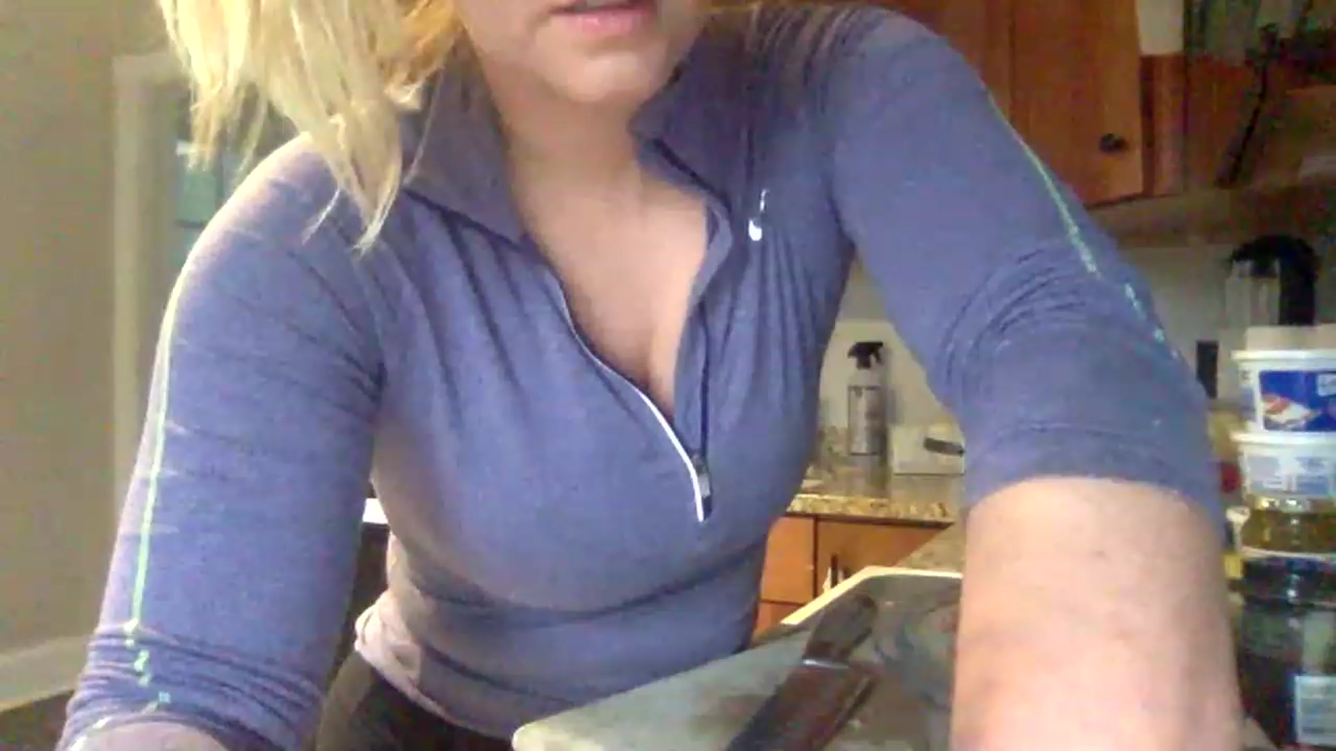 Gallery image thumbnail from BendyBlonde1's myfreecams stream on, 03/03/2023, 01:18 image 2 of 20