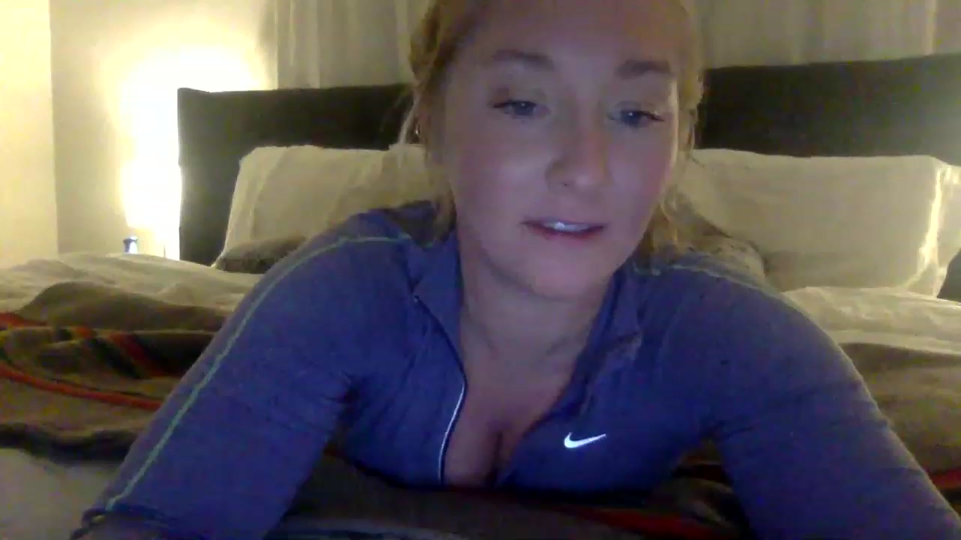 Gallery image thumbnail from BendyBlonde1's myfreecams stream on, 03/03/2023, 02:02 image 14 of 20