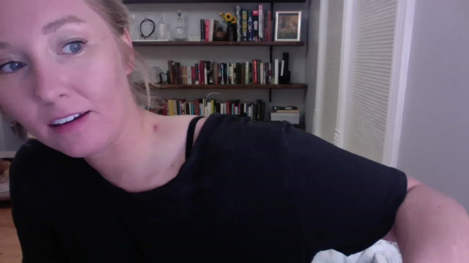 Gallery image thumbnail from BendyBlonde1's myfreecams stream on, 03/07/2023, 01:45 image 10 of 20