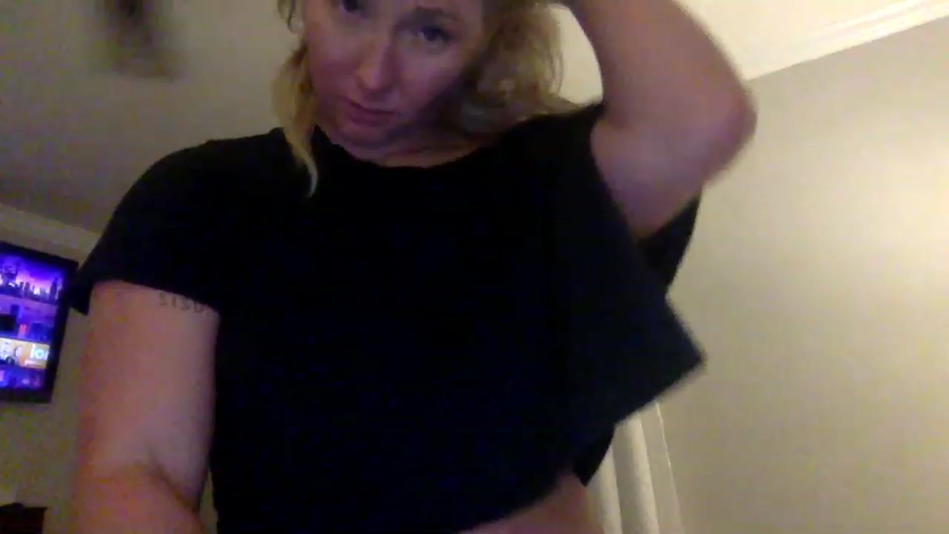 Gallery image thumbnail from BendyBlonde1's myfreecams stream on, 03/07/2023, 06:31 image 17 of 20