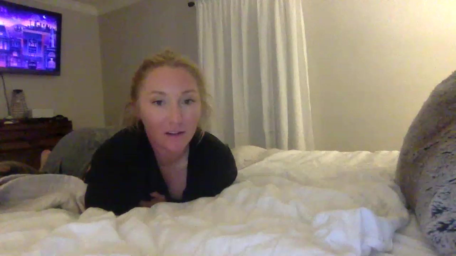 Gallery image thumbnail from BendyBlonde1's myfreecams stream on, 03/07/2023, 06:31 image 10 of 20