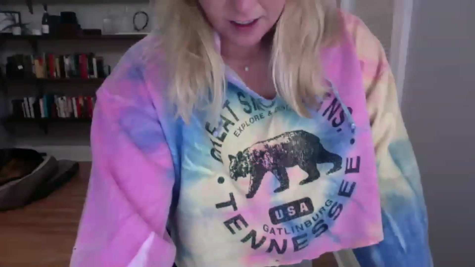 Gallery image thumbnail from BendyBlonde1's myfreecams stream on, 03/18/2023, 03:43 image 13 of 20