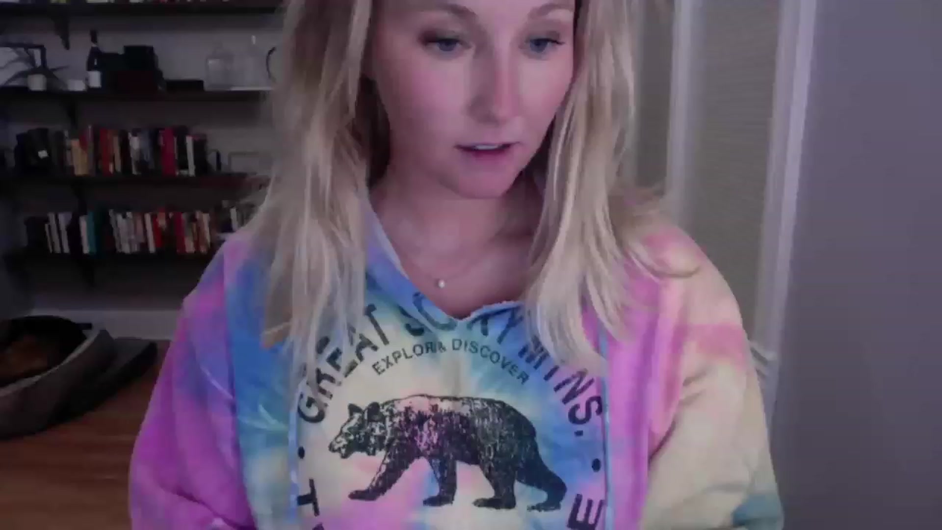 Gallery image thumbnail from BendyBlonde1's myfreecams stream on, 03/18/2023, 03:43 image 15 of 20