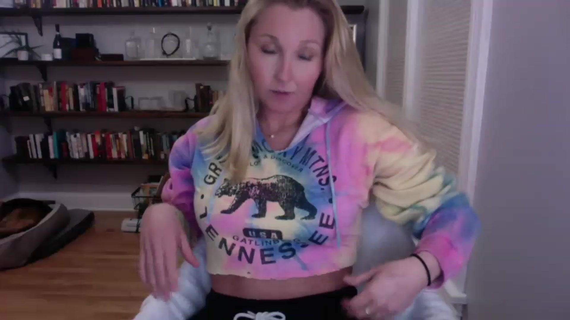 Gallery image thumbnail from BendyBlonde1's myfreecams stream on, 03/18/2023, 03:43 image 20 of 20